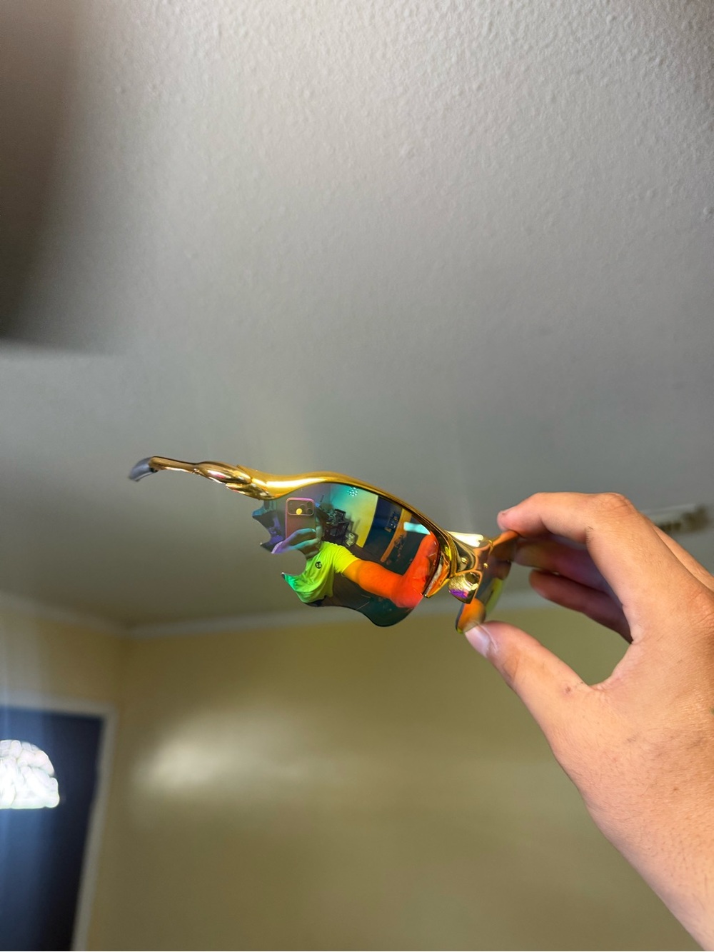 Gold Mirrored Sports Sunglasses for Fishkeeping Oakley